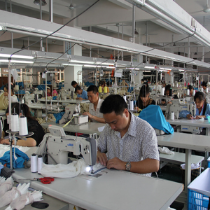 宁波市鄞州跃昌服饰厂全球纺织网服装加工网